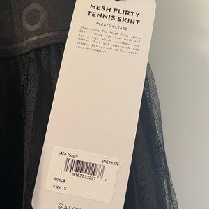 Alo Yoga mesh tennis skirt size S